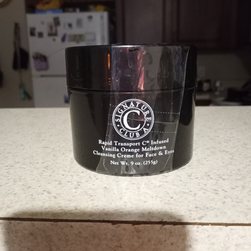 Signature Club A Black Cleansing Creme